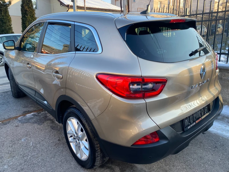 Renault Kadjar 1.5D-LED-NAVI-CAMERA-KEYLESS-EURO6B-120000km!!6ск., снимка 4 - Автомобили и джипове - 49215443