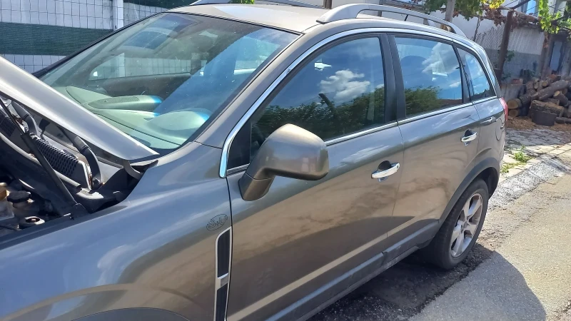 Opel Antara 2.0D 4Х4, снимка 4 - Автомобили и джипове - 52054670