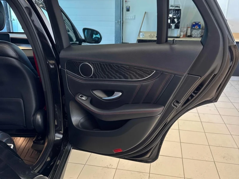 Mercedes-Benz GLC 43 AMG ШИБИДАХ* 360 КАМЕРИ* ОТ ПРЕДСТАВИТЕЛСТВО, снимка 10 - Автомобили и джипове - 53360262