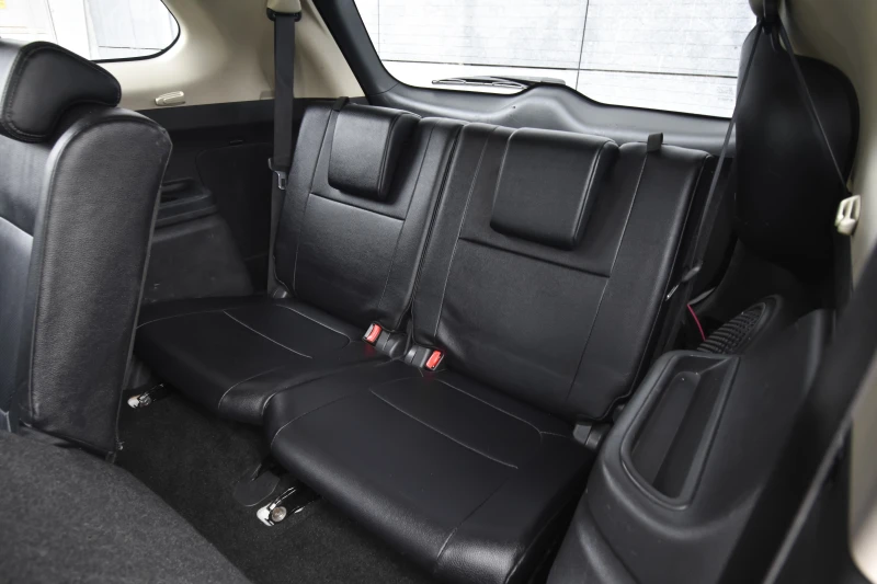 Mitsubishi Outlander 2.2 D, снимка 12 - Автомобили и джипове - 53416306