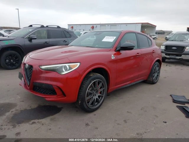 Alfa Romeo Stelvio QUADRIFOGLIO AWD - изображение 2