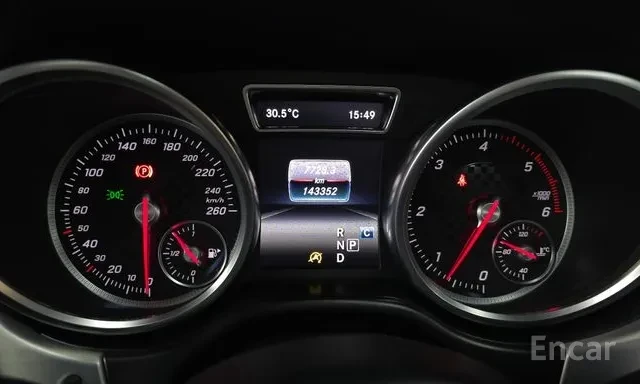 Mercedes-Benz GLE 350 D Coupe AMG 360 Cam Blind Spot Панорама , снимка 8 - Автомобили и джипове - 55674939