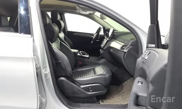 Mercedes-Benz GLE 350 D Coupe AMG 360 Cam Blind Spot Панорама , снимка 10 - Автомобили и джипове - 55674939