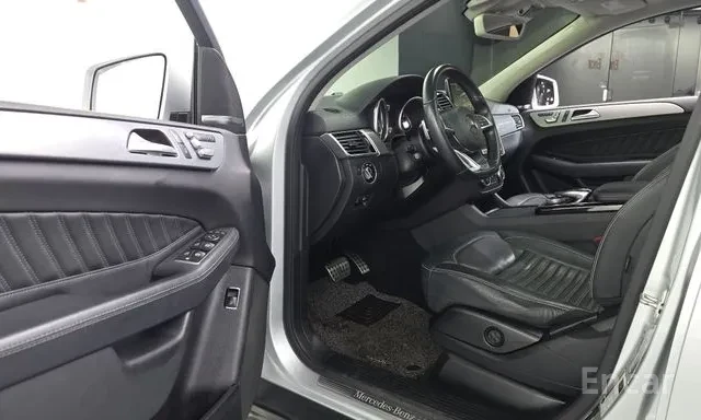 Mercedes-Benz GLE 350 D Coupe AMG 360 Cam Blind Spot Панорама , снимка 6 - Автомобили и джипове - 55674939