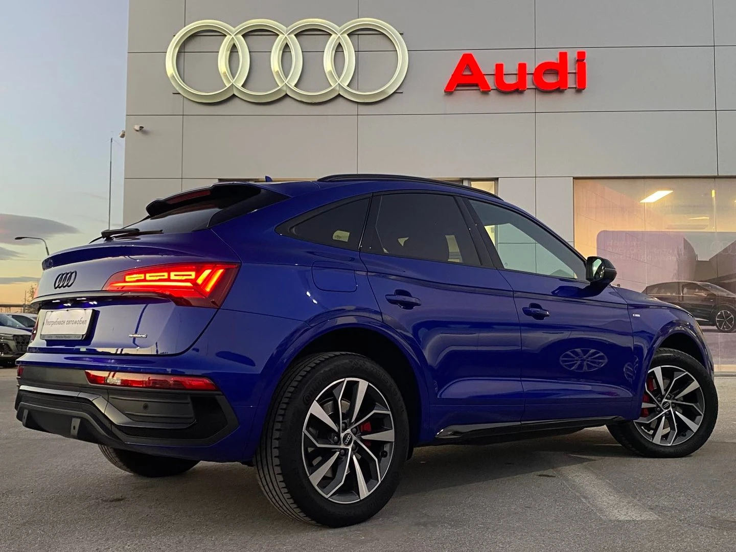 Audi Q5 S line 40 TDI quattro - изображение 4