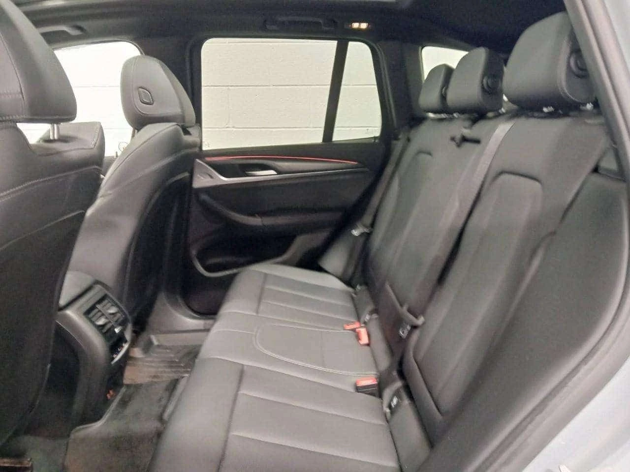 BMW X3 * PREMIUM Comfort Access, Lumbar Support, Panorami, снимка 9 - Автомобили и джипове - 54935463