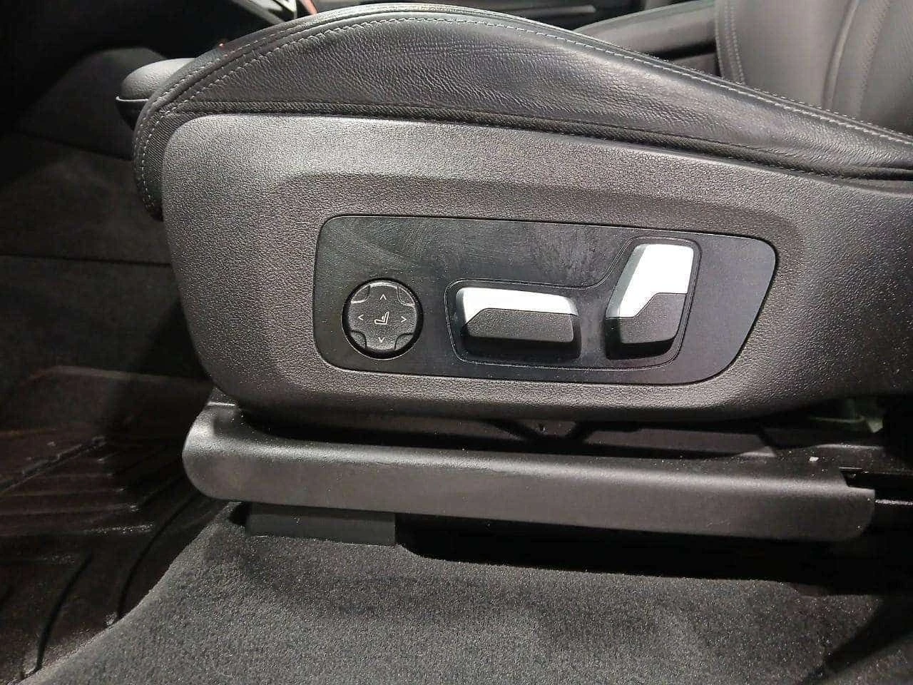 BMW X3 * PREMIUM Comfort Access, Lumbar Support, Panorami, снимка 5 - Автомобили и джипове - 54935463