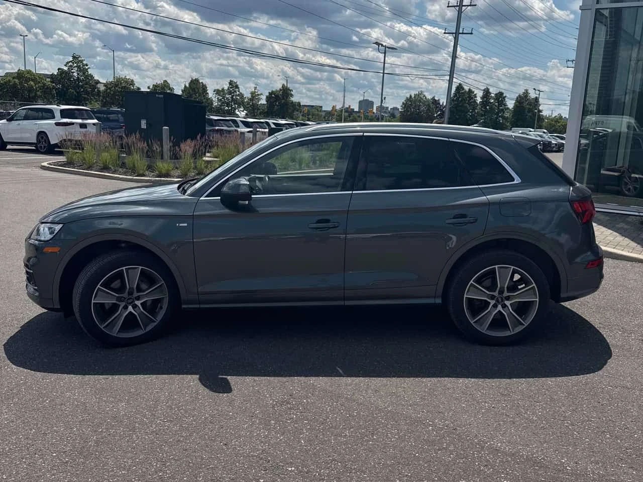 Audi Q5 * Progressiv * ОБДУХВАНЕ * ПАНО * 2 КЛЮЧА * CARFAX, снимка 2 - Автомобили и джипове - 55074000