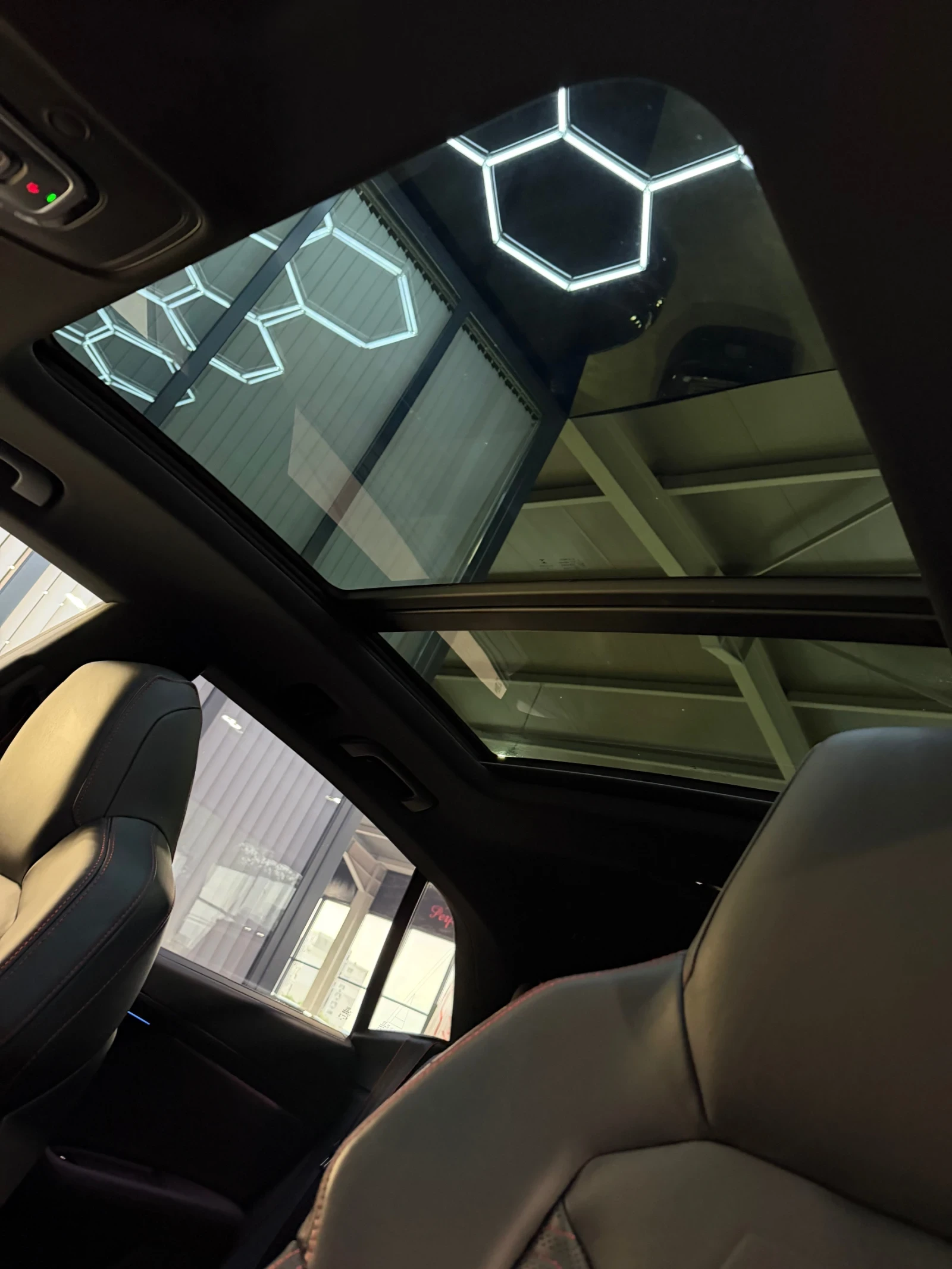 Audi RSQ8 4.0 V8 QUATTRO * FULL ���* B&O* ��������* RS ����� | Mobile.bg � ����������� 16
