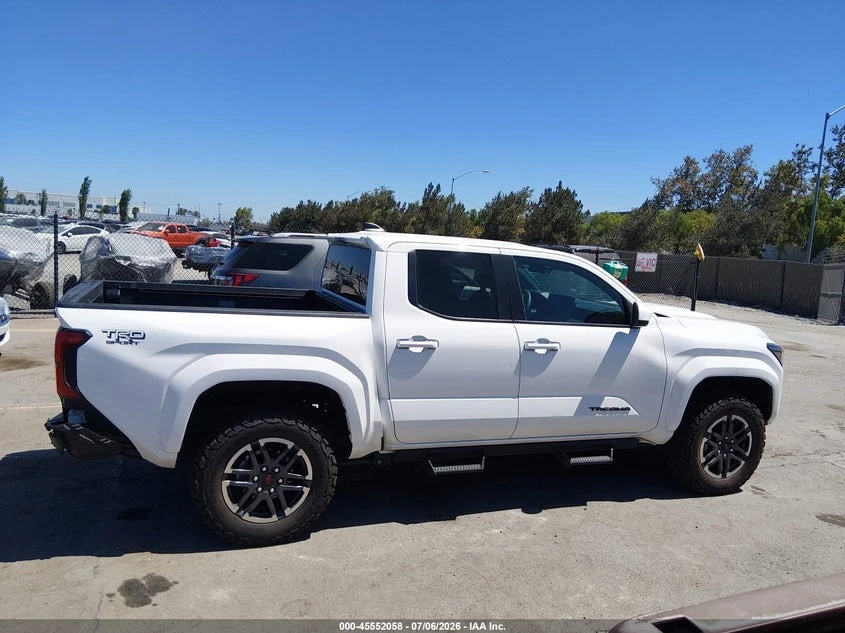 Toyota Tacoma 2.4l Trd Sport, снимка 13 - Автомобили и джипове - 55570575