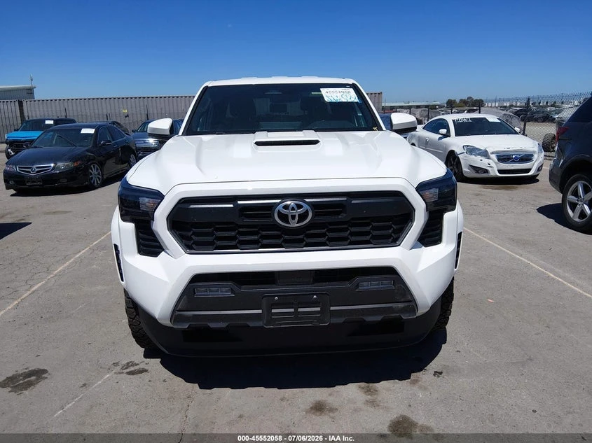 Toyota Tacoma 2.4l Trd Sport, снимка 12 - Автомобили и джипове - 55570575