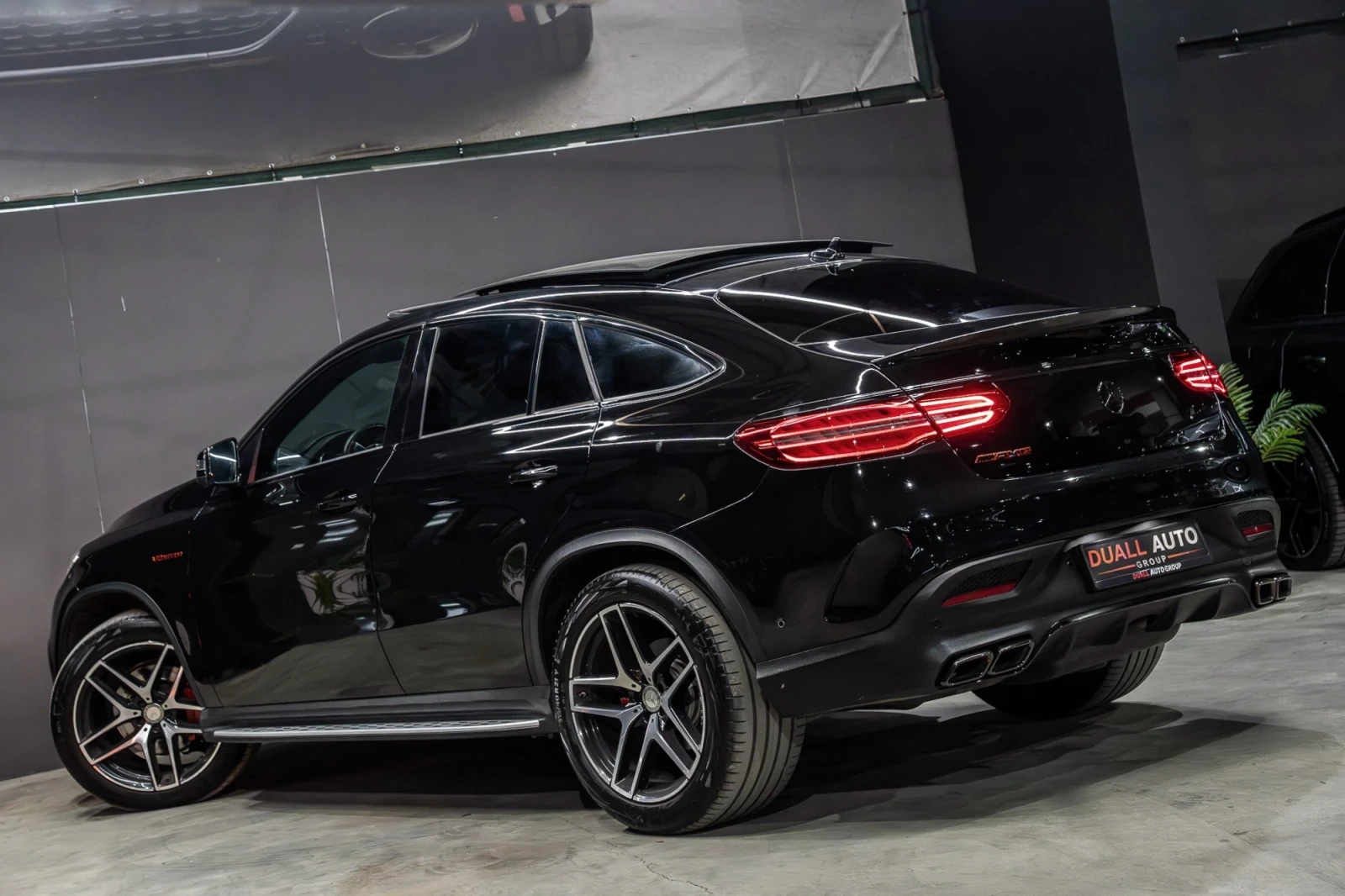 Mercedes-Benz GLE 350 6.3 AMG OPTIC / PANO / 3xTV / FULL MAXX, снимка 6 - Автомобили и джипове - 55824109