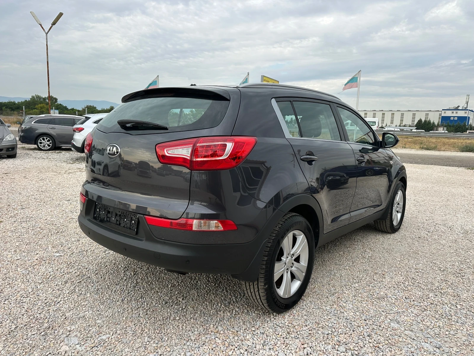 Kia Sportage 1.6i 135кс, снимка 7 - Автомобили и джипове - 55873186