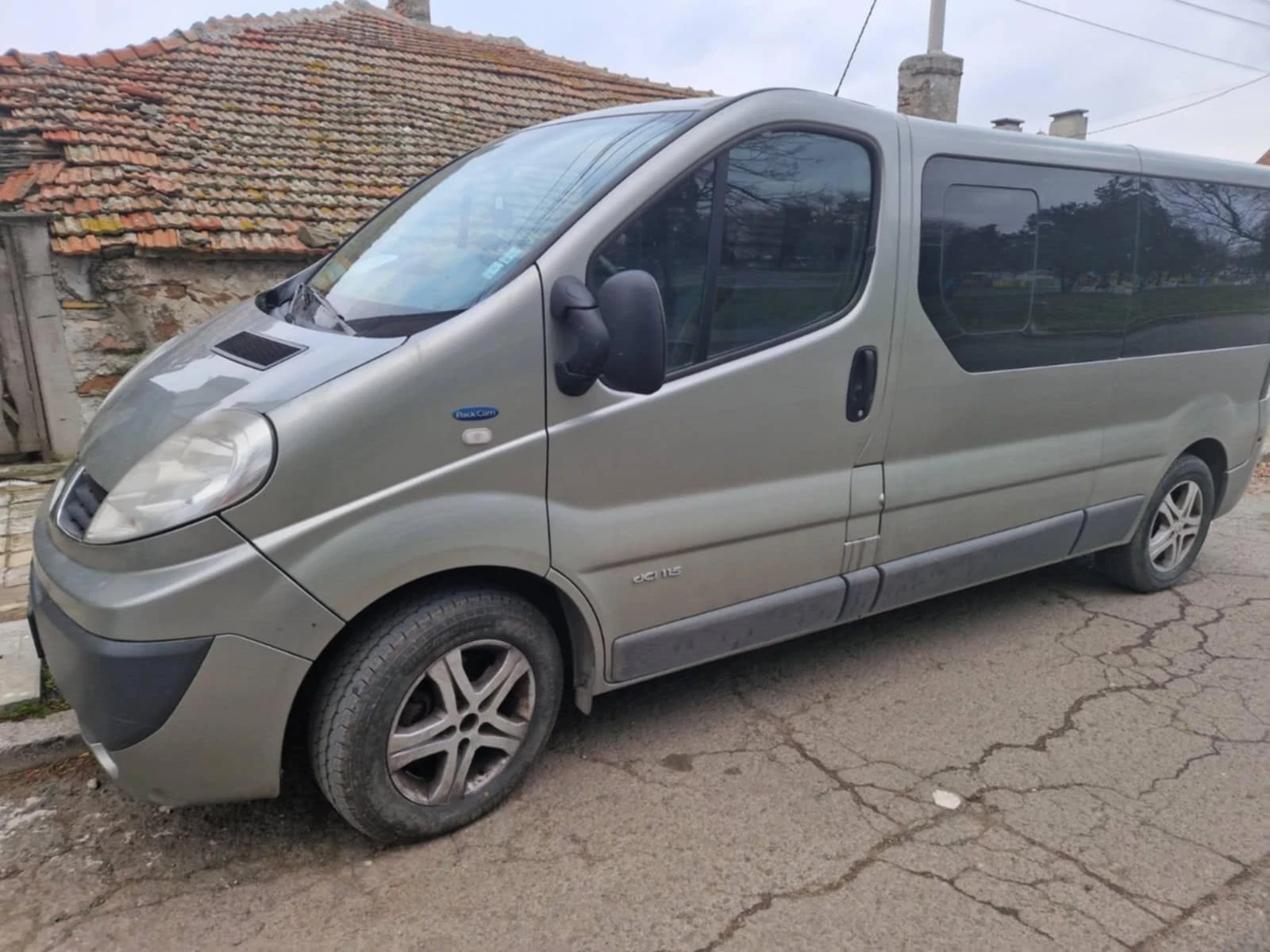 Renault Trafic 2.0 - изображение 2