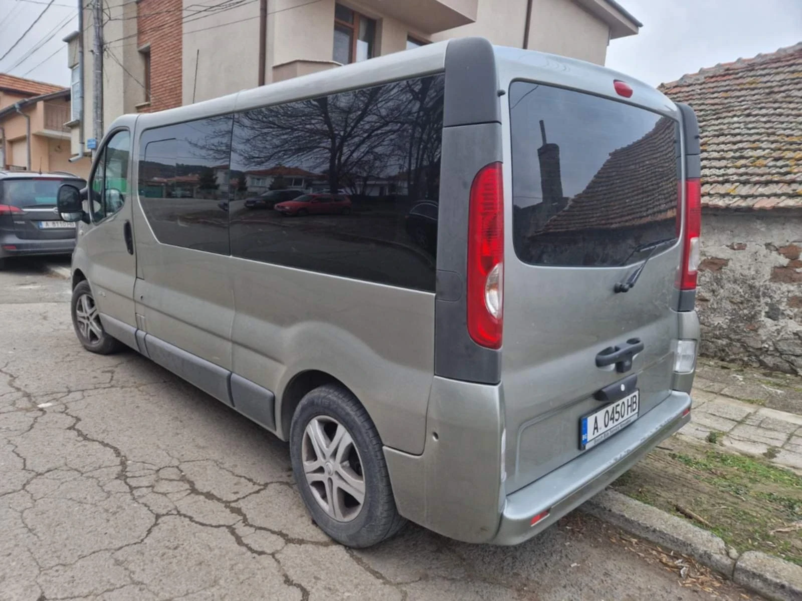 Renault Trafic 2.0 - изображение 3