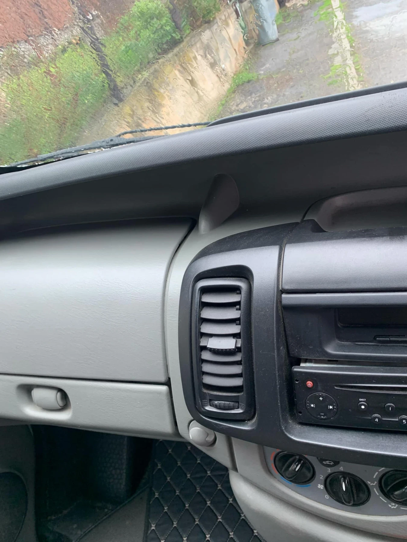 Nissan Primastar 2.0 DCI - изображение 7