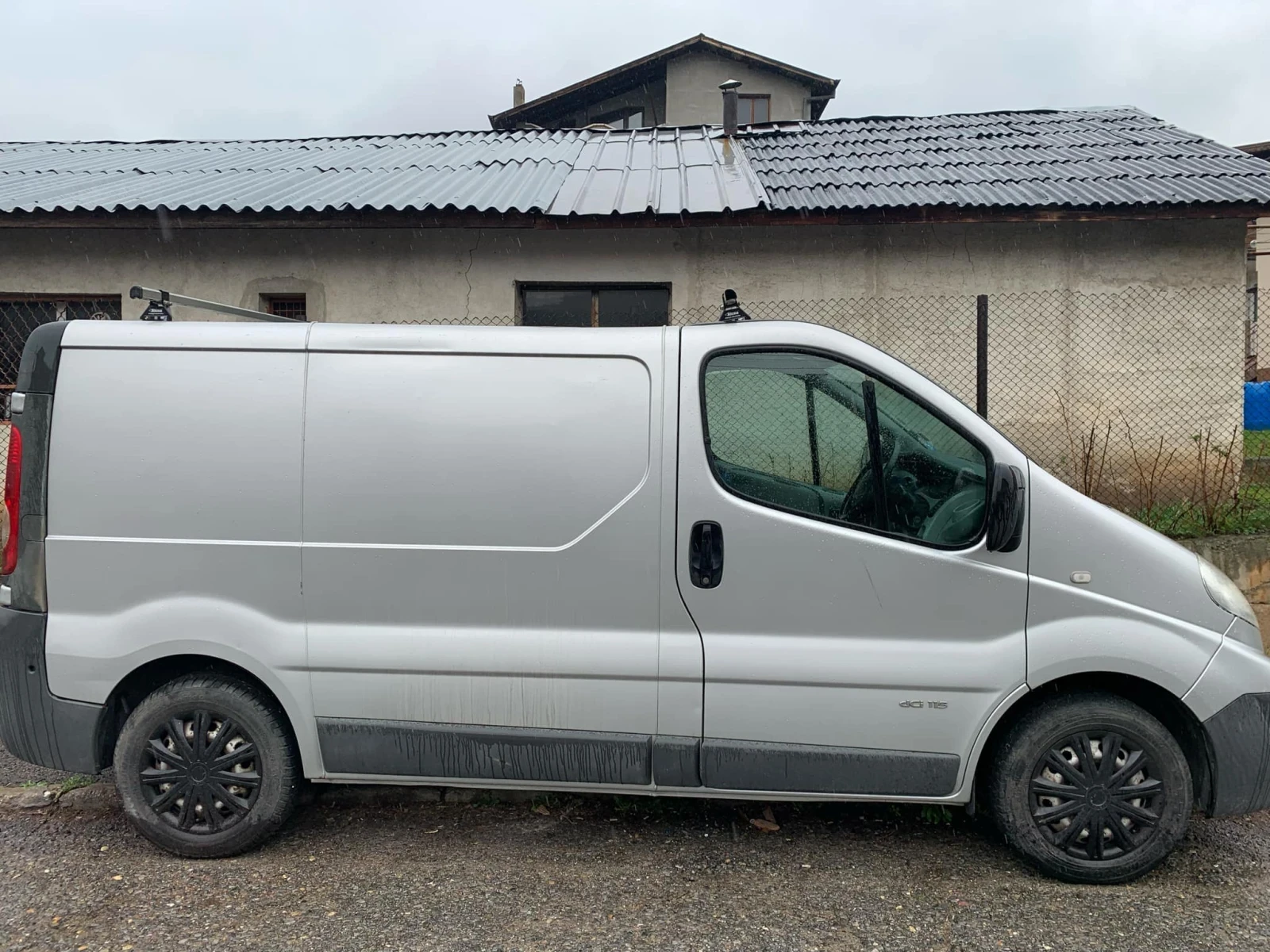 Nissan Primastar 2.0 DCI - изображение 2