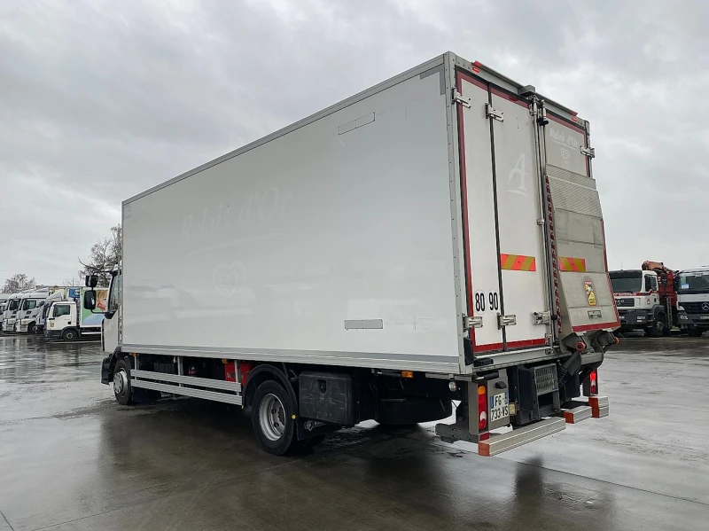 Renault D 210 Bi-temp, снимка 5 - Камиони - 50574808