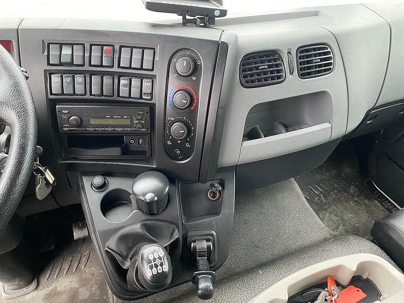 Renault D 210 Bi-temp | Mobile.bg   12