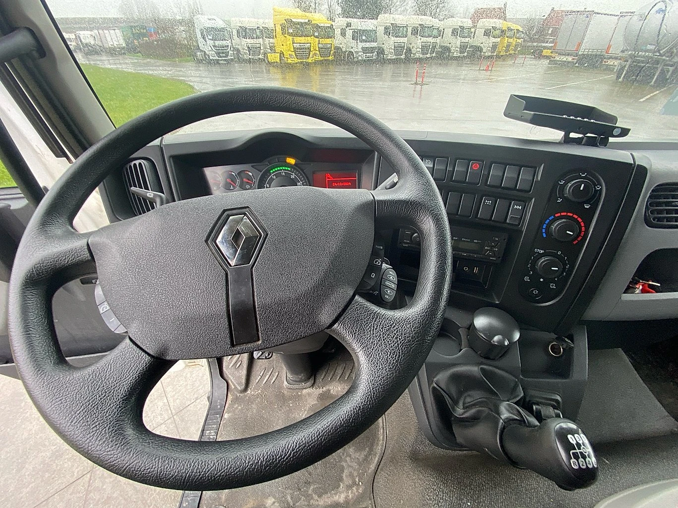 Renault D 210 Bi-temp | Mobile.bg   11