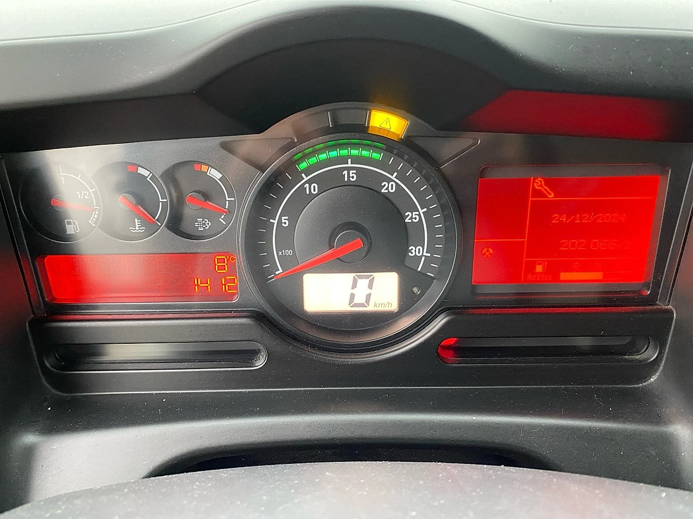 Renault D 210 Bi-temp | Mobile.bg   13