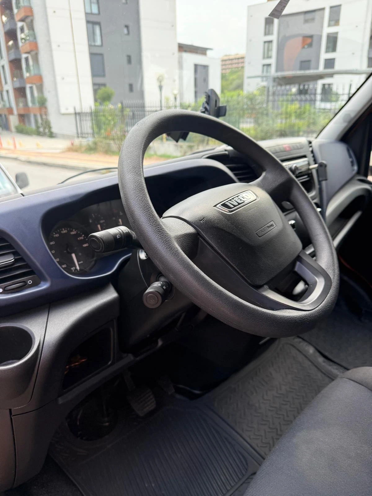 Iveco 35c18, снимка 7 - Камиони - 56085974