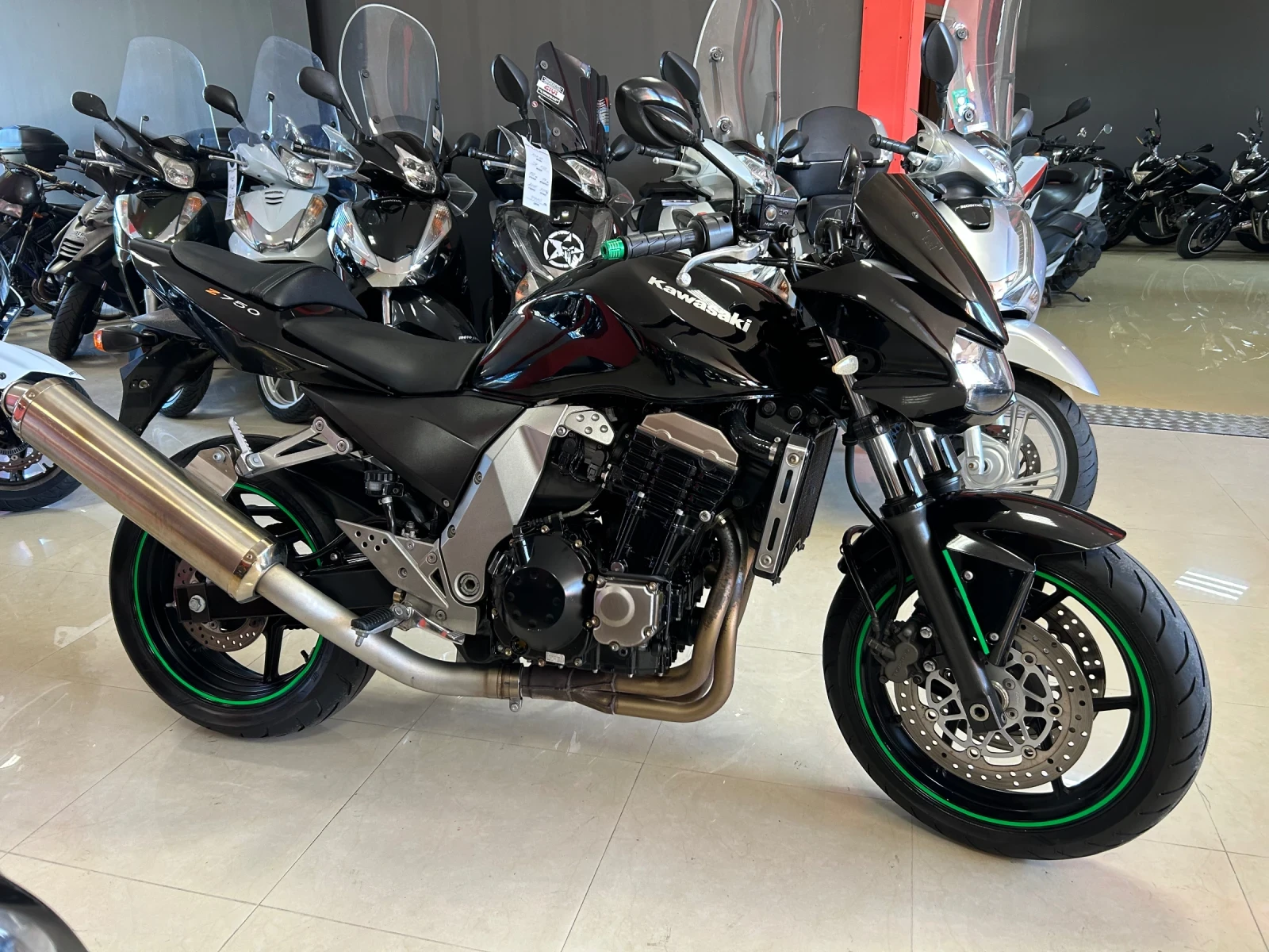 Kawasaki Z Z750 - изображение 3