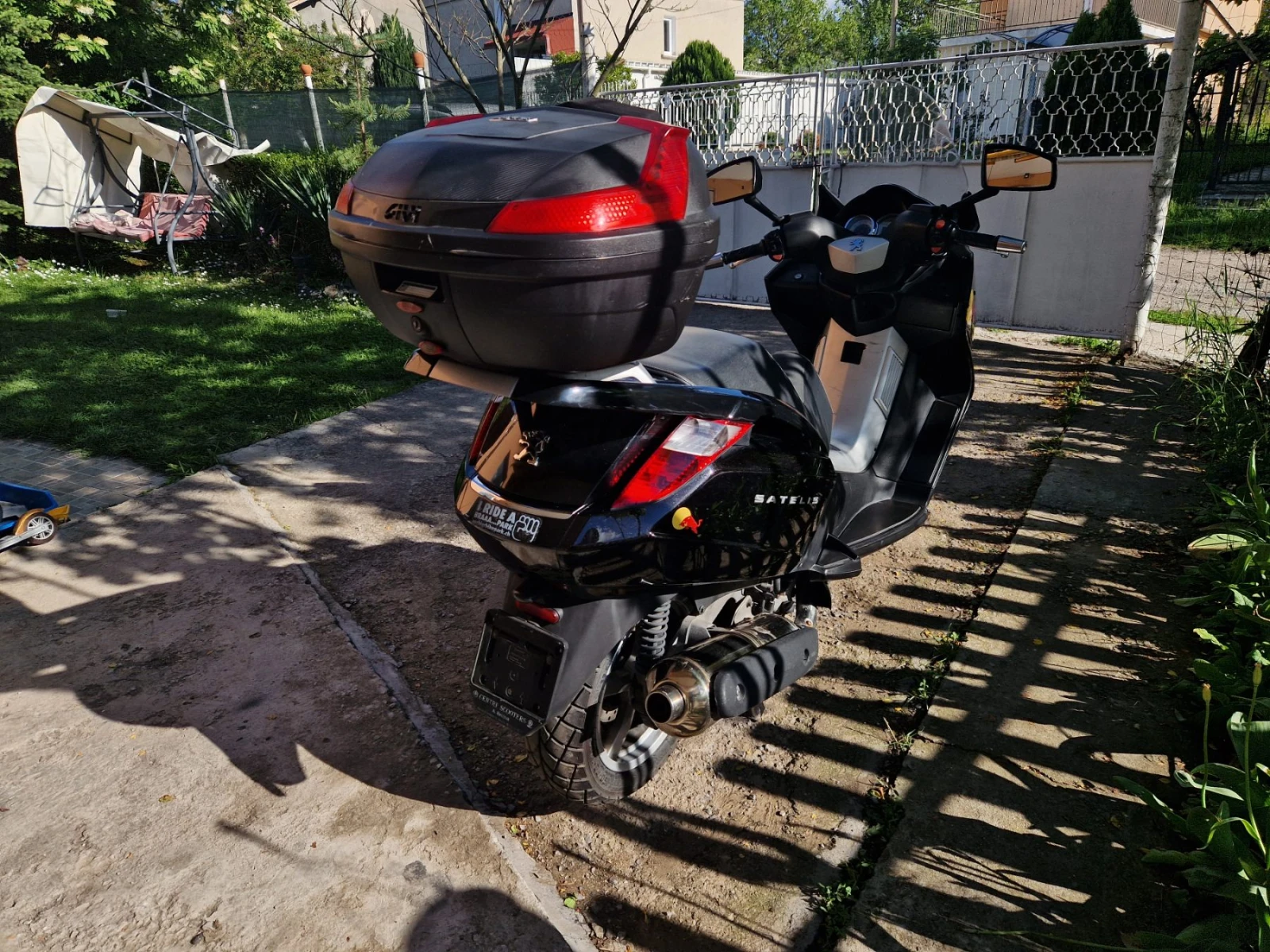 Peugeot Satelis 400 Швейцария - изображение 4