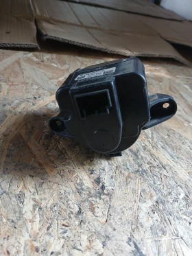 7P6 905 843 B контактен ключ  гълтач VW Touareg 2012г , снимка 3