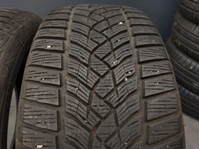 Гуми Зимни 245/45R18, снимка 1