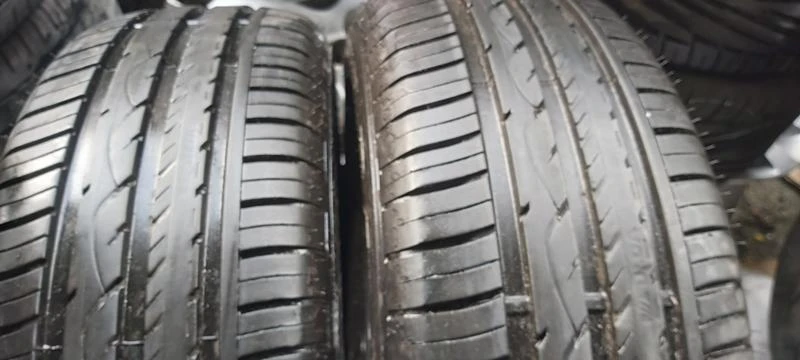 Гуми Летни 195/60R15, снимка 1 - Гуми и джанти - 32787092