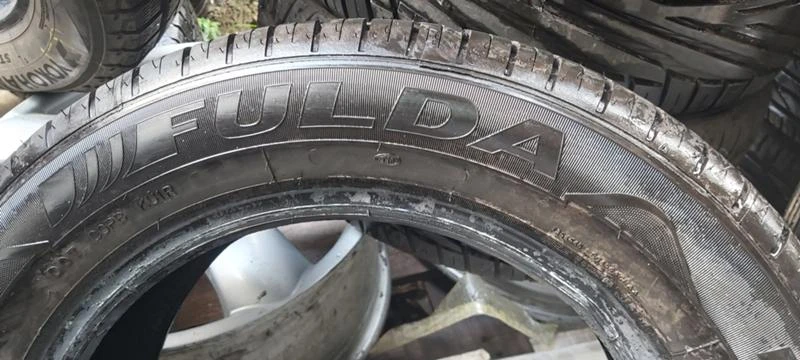 Гуми Летни 195/60R15, снимка 4 - Гуми и джанти - 32787092