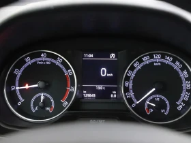 Skoda Fabia Combi 1.0 TSI Business, снимка 9