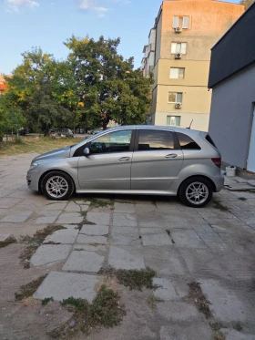 Mercedes-Benz B 200 Пефектен, снимка 10