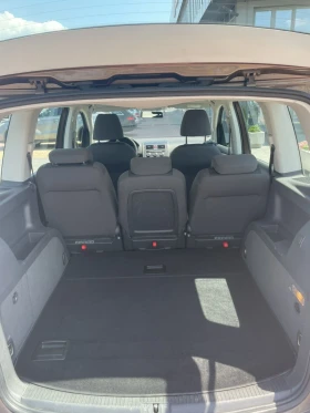 VW Touran 1.6 TDI  | Mobile.bg    14