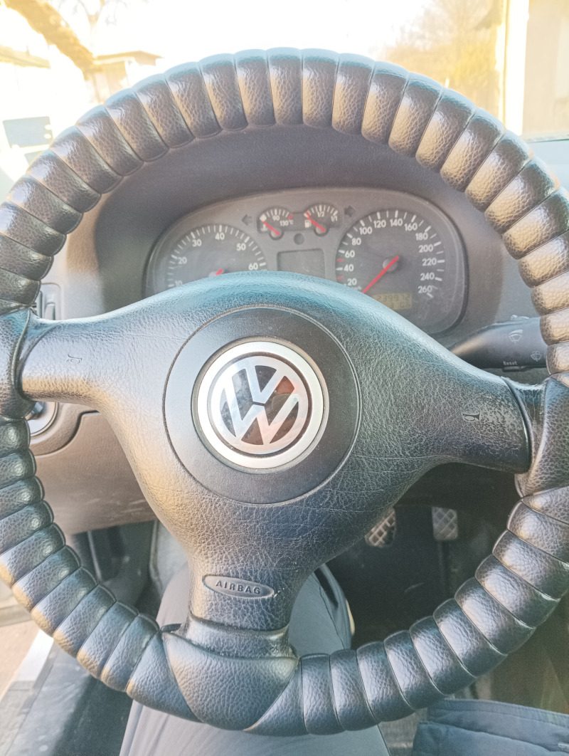 VW Golf, снимка 9 - Автомобили и джипове - 44692960