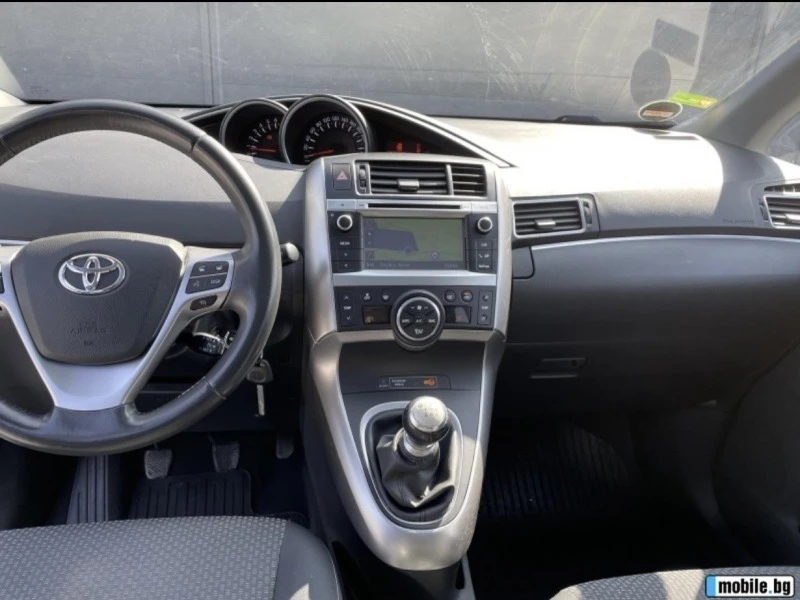 Toyota Verso Toyota Verso 1.6i-132к.с.Panorama, Camera, Navi, 7, снимка 9 - Автомобили и джипове - 45324958