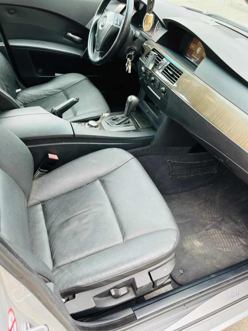 BMW 530, снимка 12 - Автомобили и джипове - 52723383