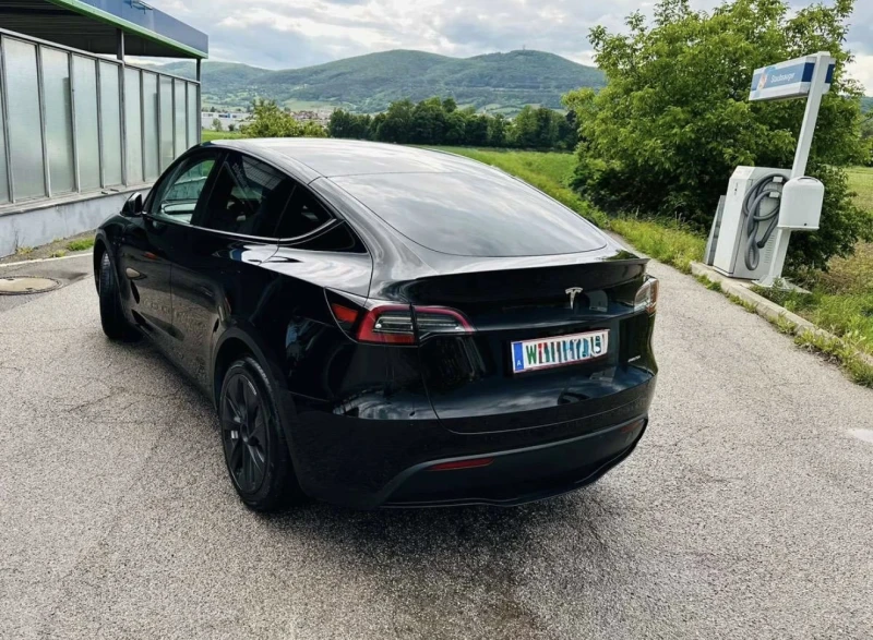 Tesla Model Y Long Range, снимка 7 - Автомобили и джипове - 52870757