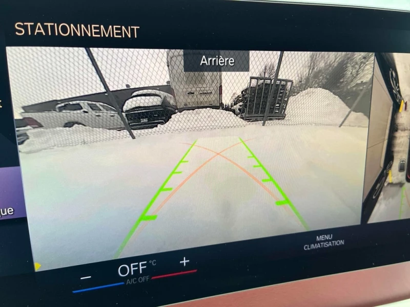 BMW iX 2022 XDRIVE50 * БЕЗ ПЪРВОНАЧАЛНА ВНОСКА, снимка 11 - Автомобили и джипове - 52874145