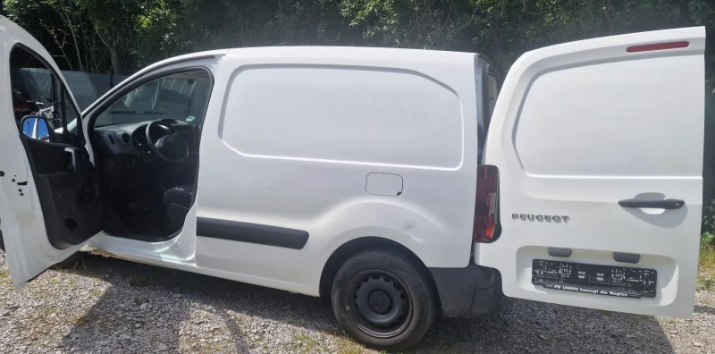 Peugeot Partner 2017г. 98000км. Автоматик, снимка 6 - Автомобили и джипове - 53023336