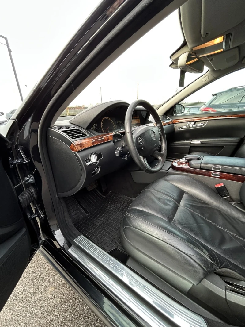 Mercedes-Benz S 320 Лимузина, снимка 17 - Автомобили и джипове - 53297059