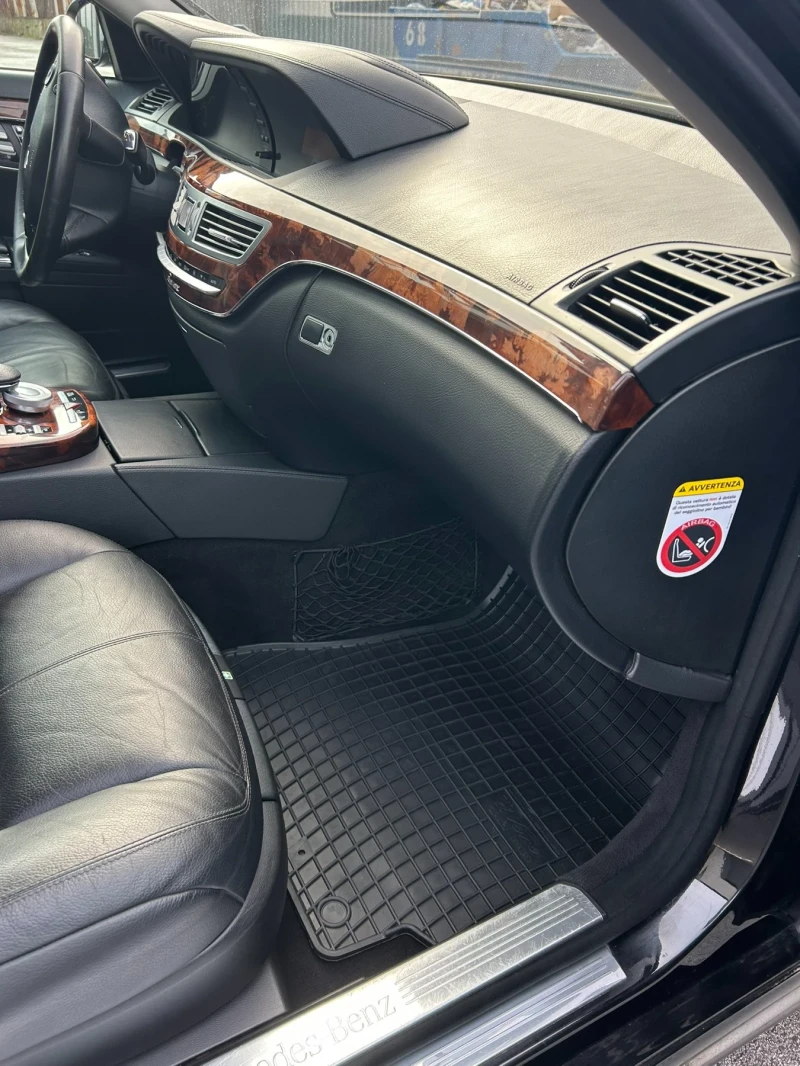Mercedes-Benz S 320 Лимузина, снимка 12 - Автомобили и джипове - 53297059