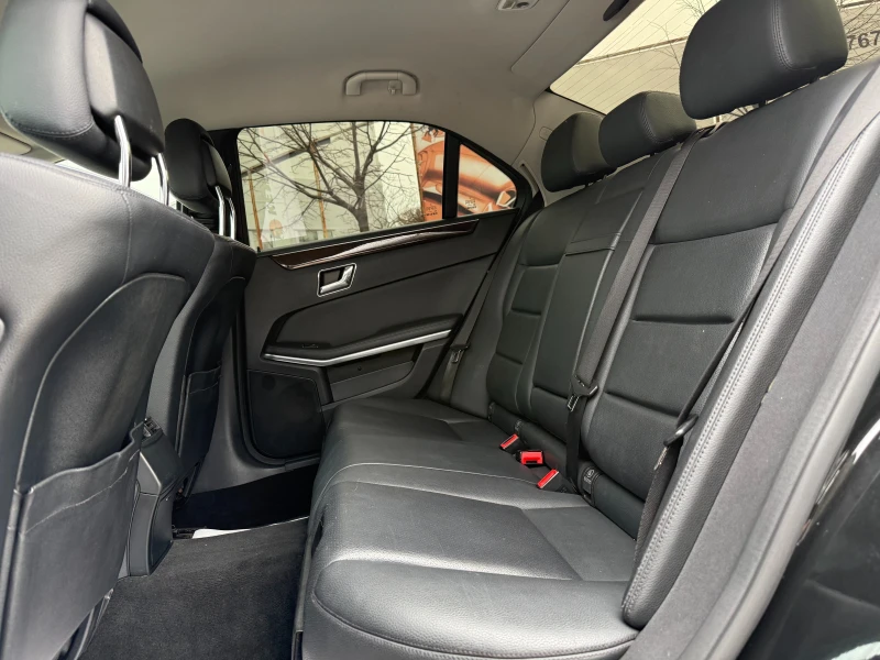 Mercedes-Benz E 220, снимка 9 - Автомобили и джипове - 53391103