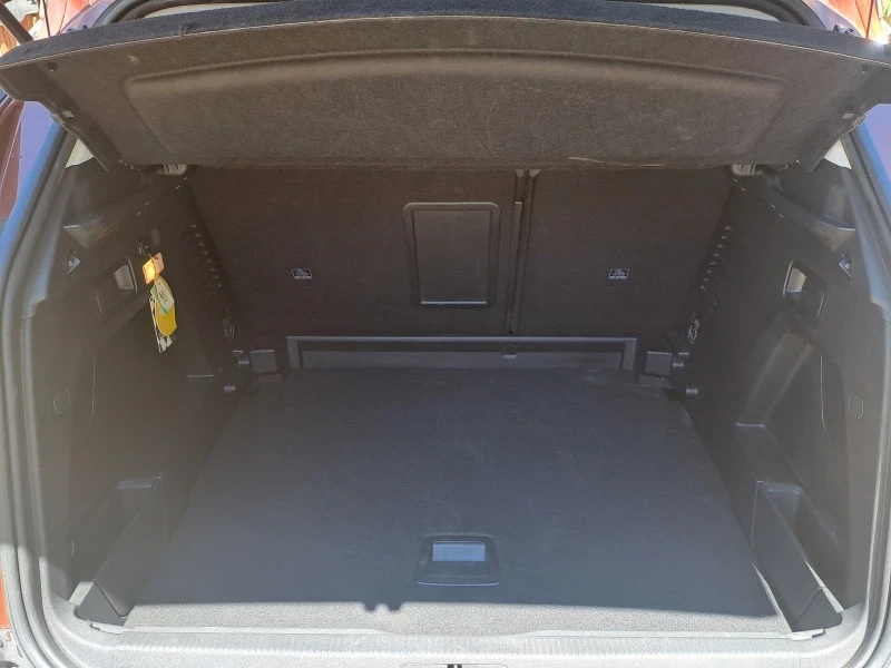 Peugeot 3008 ALLURE, снимка 9 - Автомобили и джипове - 54208309