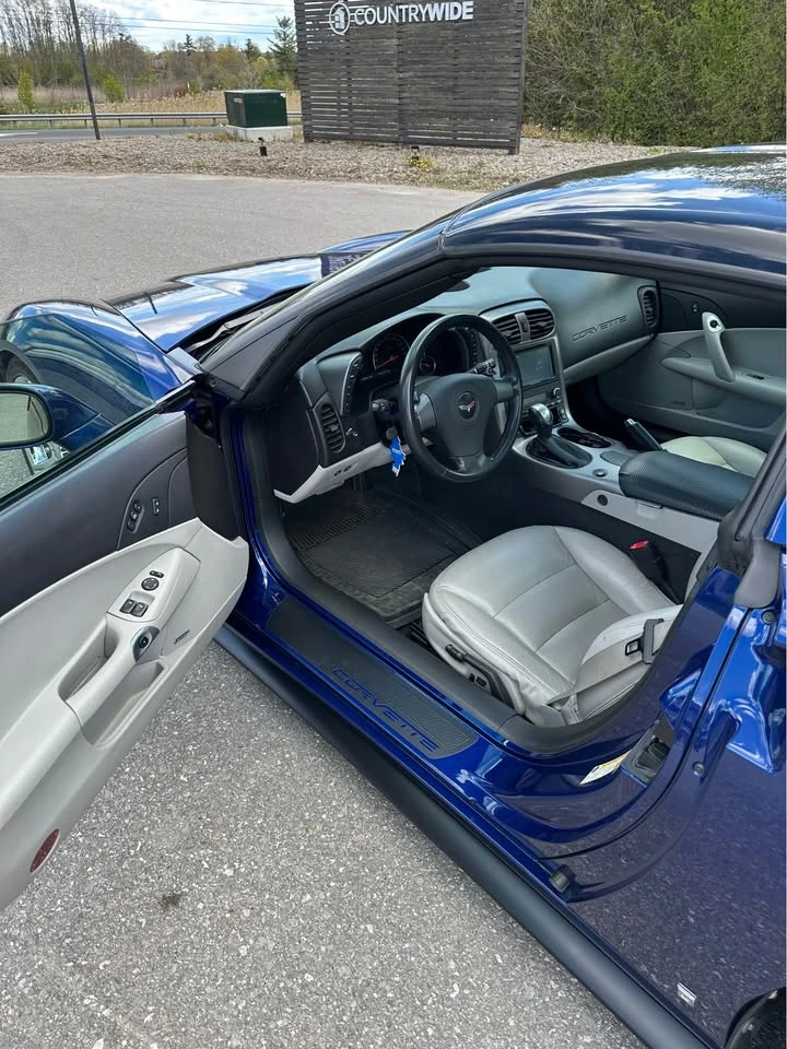 Chevrolet Corvette 3LT * CARFAX * LS2 * LeMans Blue * FULLY LOADED, снимка 11 - Автомобили и джипове - 55025413