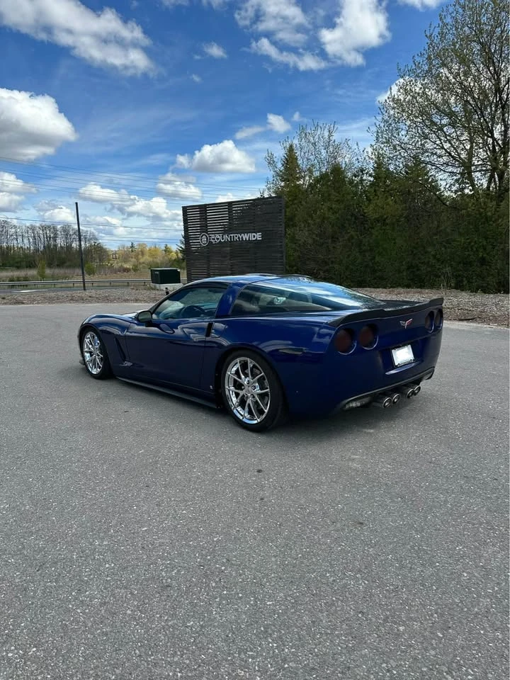 Chevrolet Corvette 3LT * CARFAX * LS2 * LeMans Blue * FULLY LOADED, снимка 2 - Автомобили и джипове - 55025413
