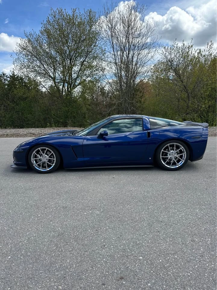 Chevrolet Corvette 3LT * CARFAX * LS2 * LeMans Blue * FULLY LOADED, снимка 4 - Автомобили и джипове - 55025413
