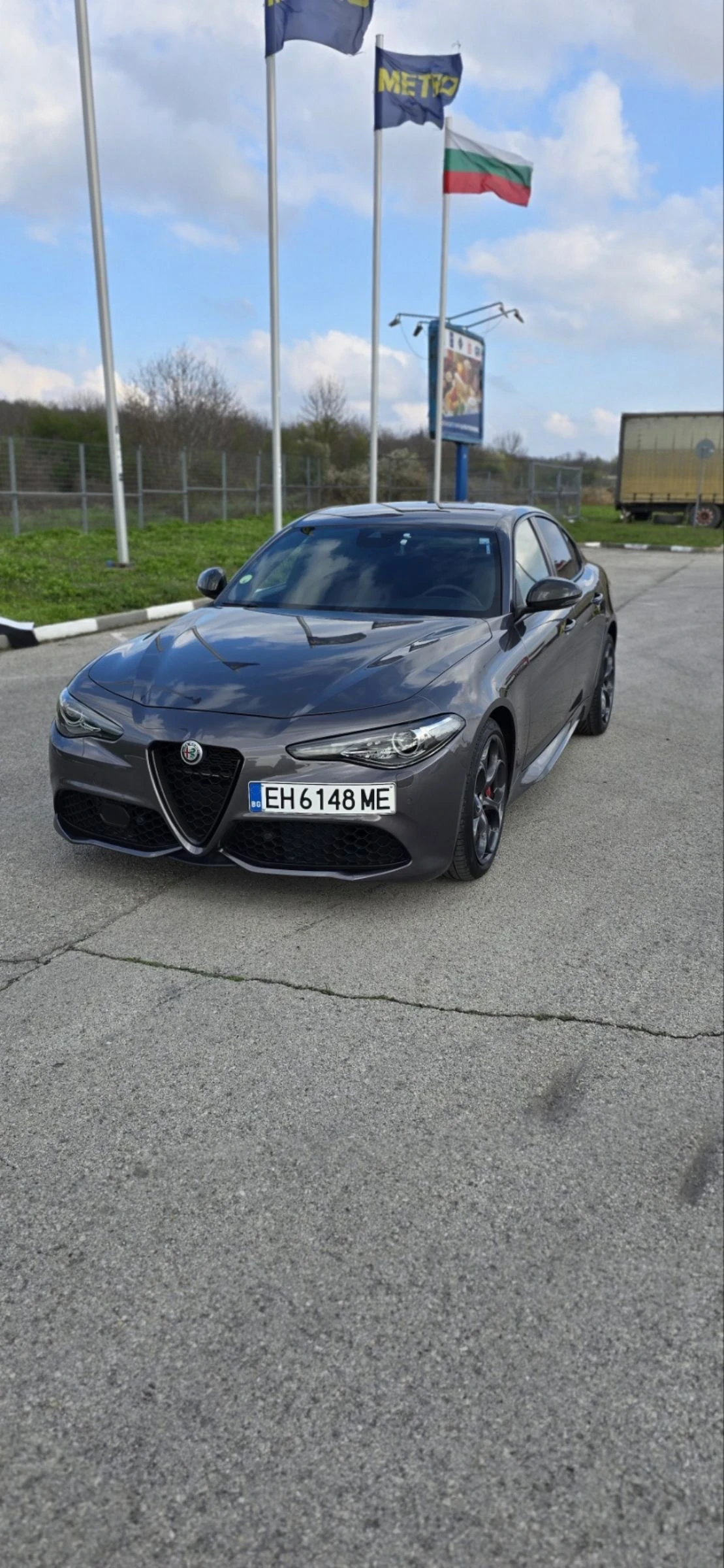 Alfa Romeo Giulia  2.2 veloce carbon steel 66000km.    | Mobile.bg   1