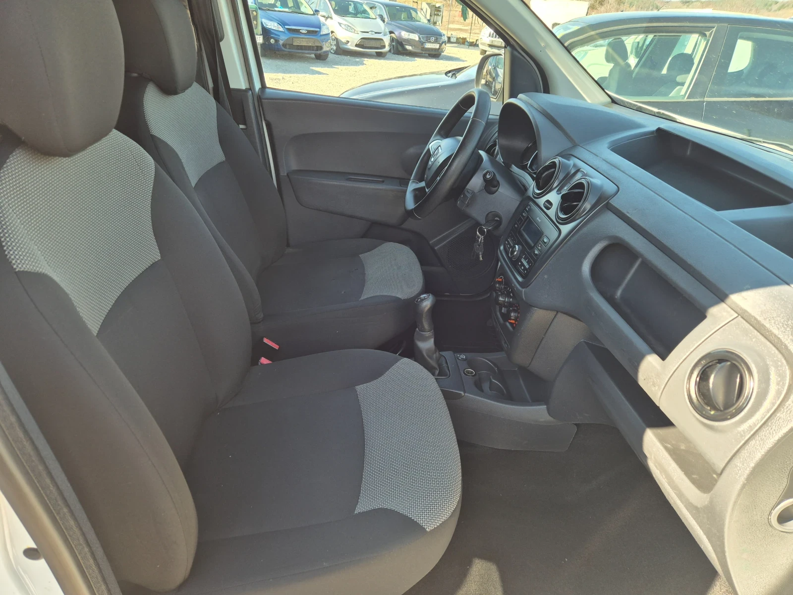 Dacia Dokker 1.6 ГАЗ - изображение 6